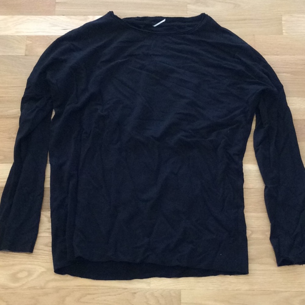 Light black long sleeve sweater